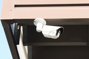 盗難対策に防犯カメラも設置しています